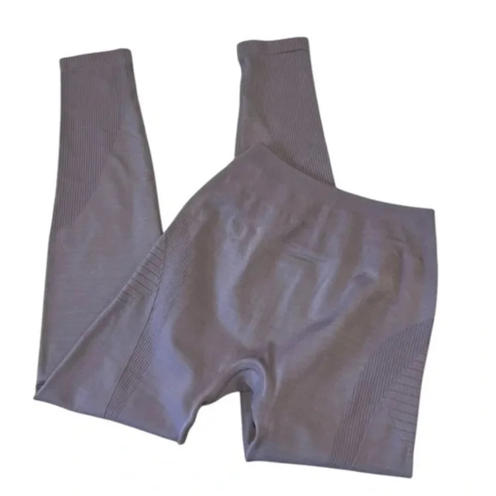 ALPHALETE - Ozone Lavander Leggings Full lenght, High Rise Size XS - Picture 4 of 6